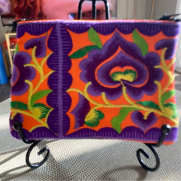 Handmade Handbags - Handmade Colorful Floral Women's Wallet/Pouch